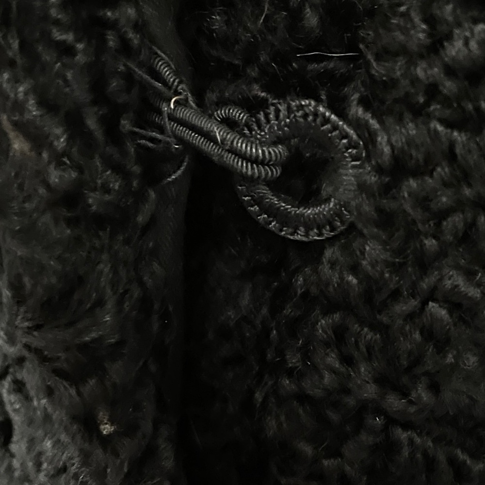 Black and Tan Fur Collar Jacket - Picture 10 of 11
